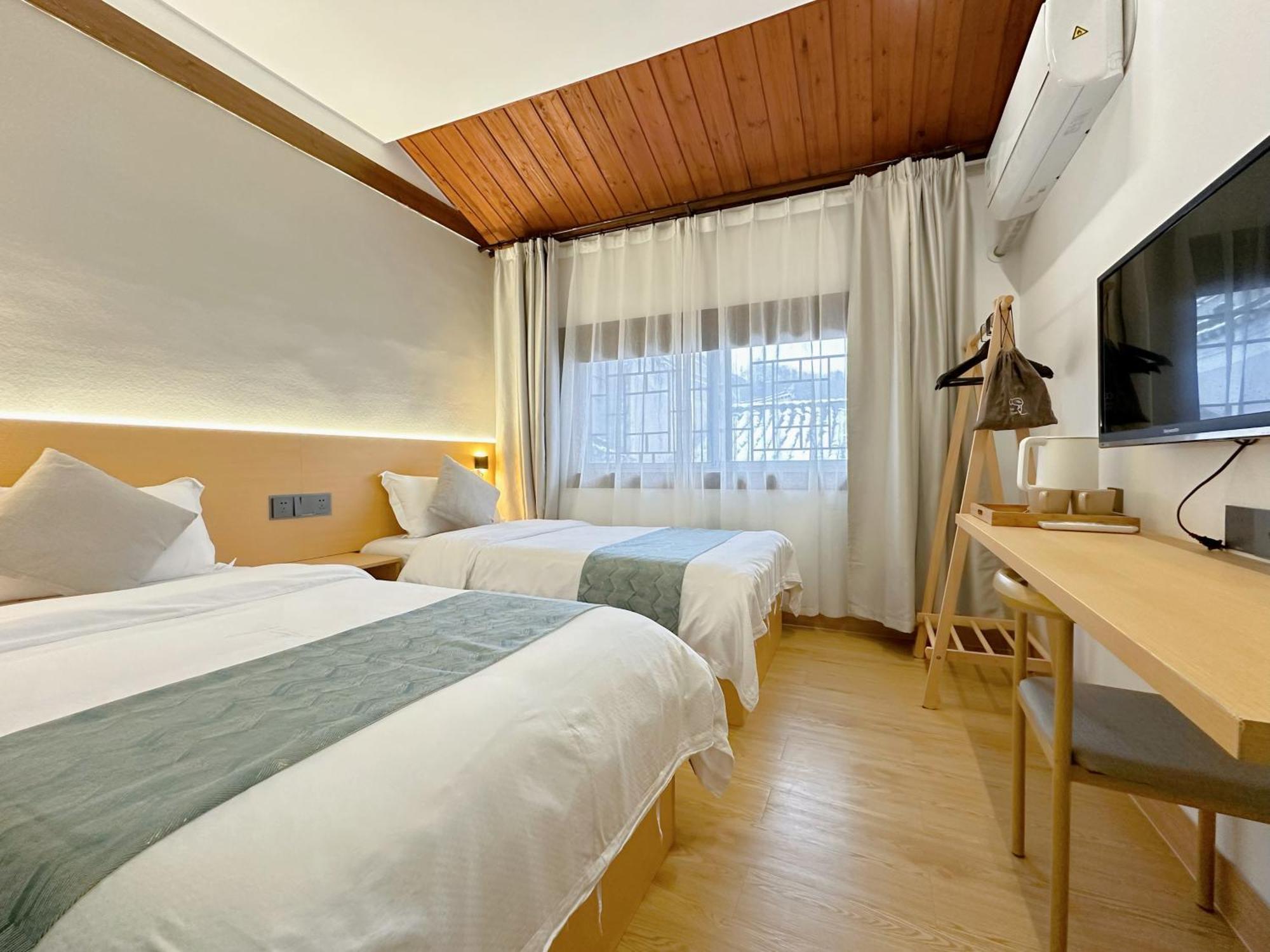 Hemu House 호텔 펑황 외부 사진