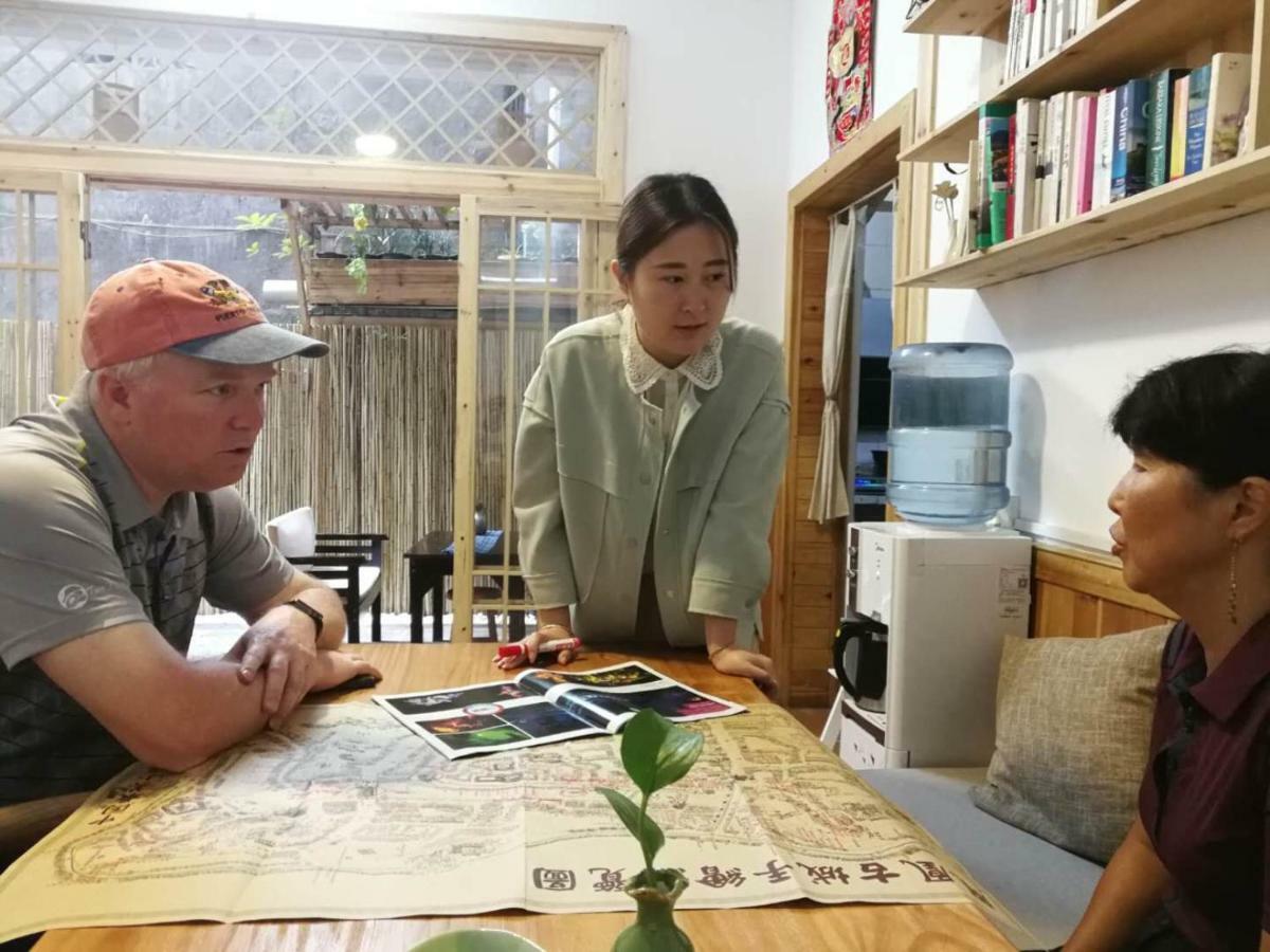 Hemu House 호텔 펑황 외부 사진