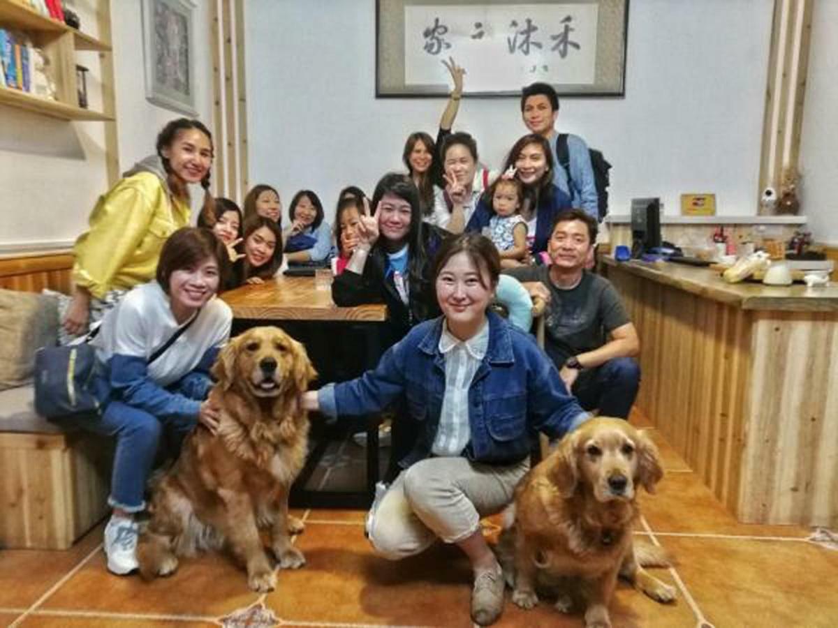 Hemu House 호텔 펑황 외부 사진